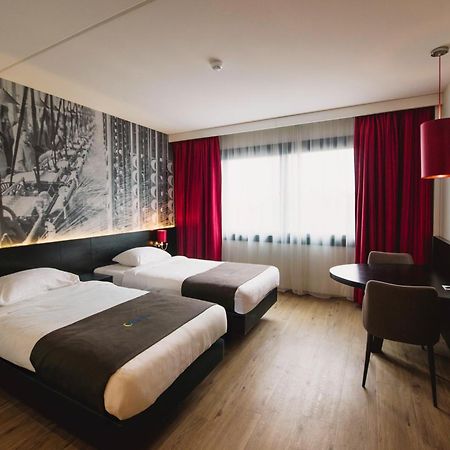 Bastion Hotel Tilburg Exterior photo